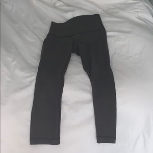 Limited addition army green lulul Capri legging